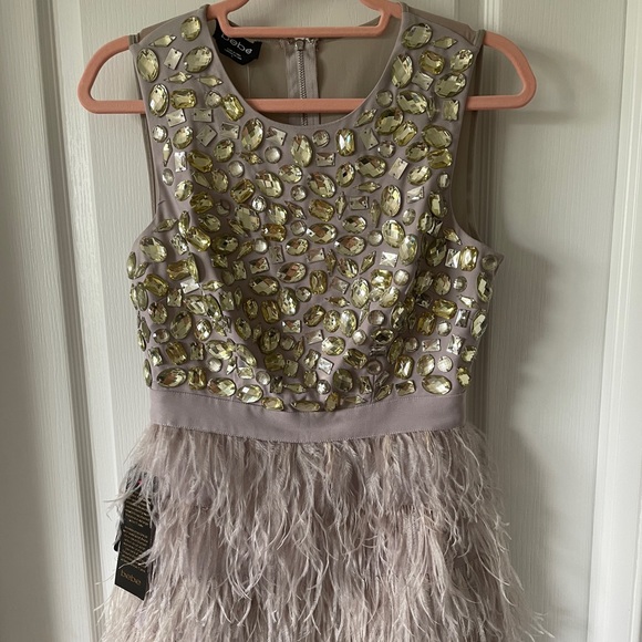 BEBE Rhinestone Beaded Feather Dress in Magnolia Frost Size US 4 - Picture 5 of 11